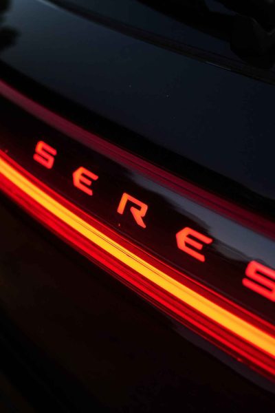 seres-5-black-1